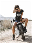 Good girl ride T-shirt Unisexe à Manches Courtes streatozone